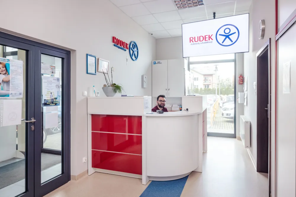 Recepcja gabinetu rehabilitacji przy ulicy strażacka